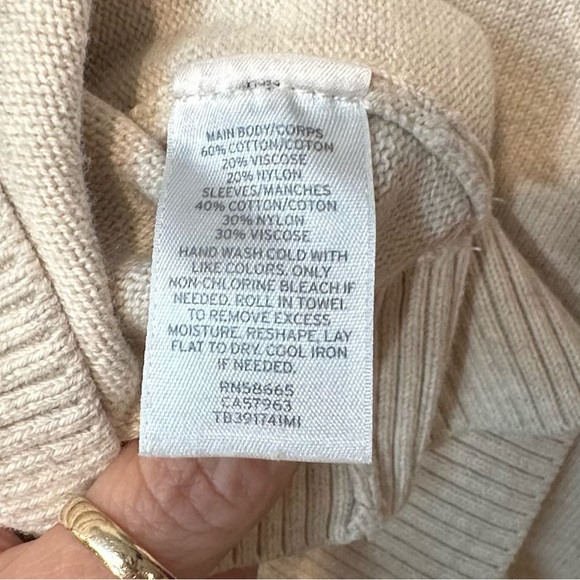 Treasure & Bond Red and Cream V-Neck Sweater - Picture 9 of 9